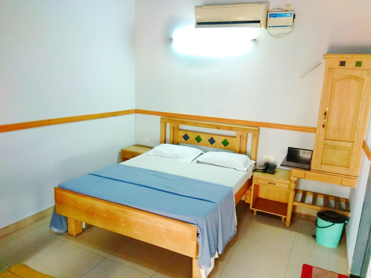 Hotel Maple Regency Kochi Ngoại thất bức ảnh