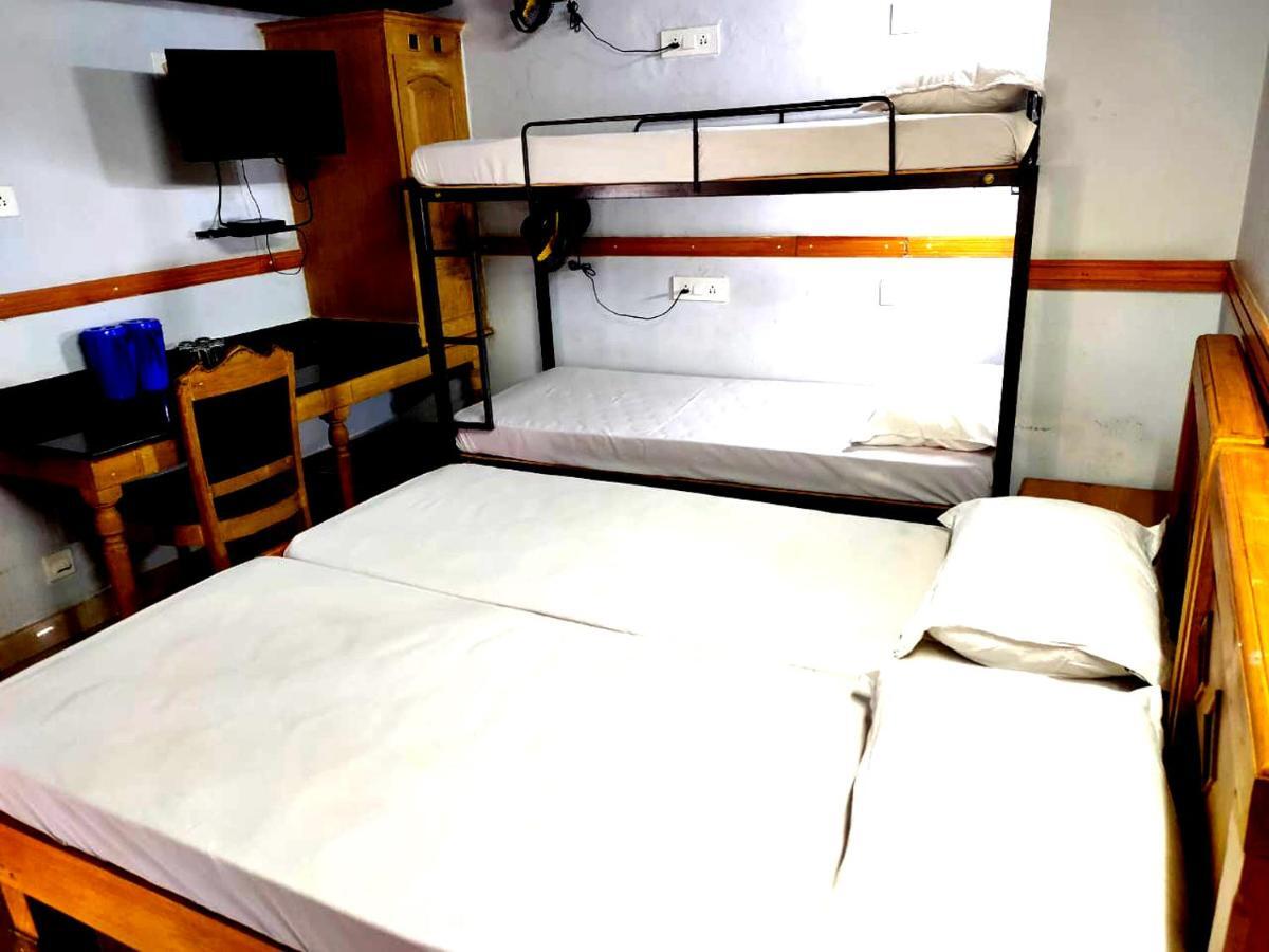 Hotel Maple Regency Kochi Ngoại thất bức ảnh