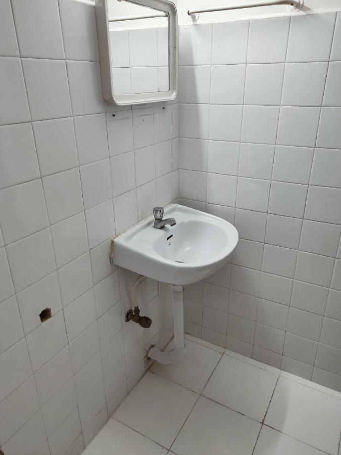 Hotel Maple Regency Kochi Ngoại thất bức ảnh