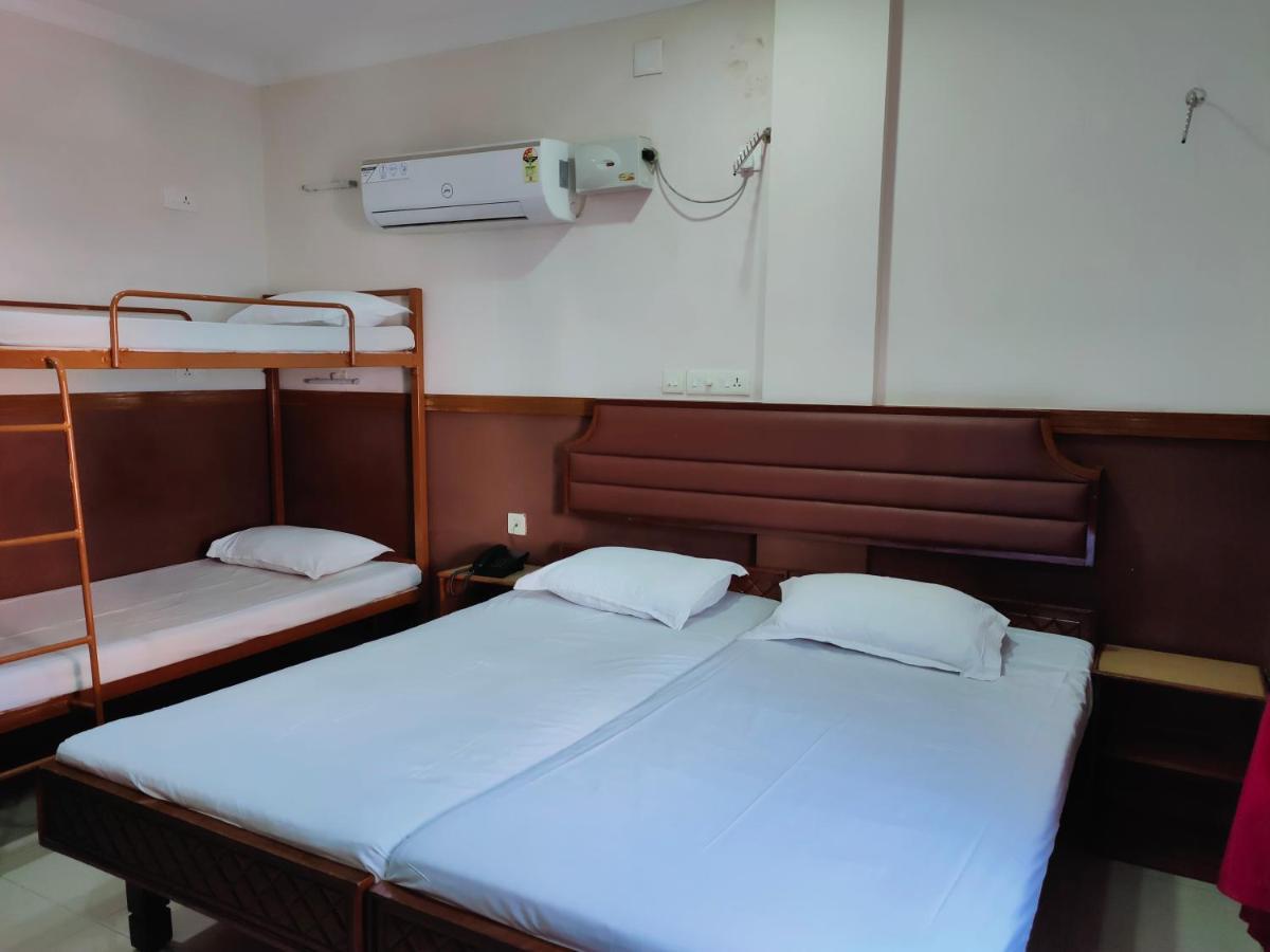 Hotel Maple Regency Kochi Ngoại thất bức ảnh